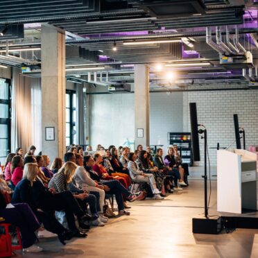 Impressionen von der Abschlussveranstaltung des dritten BayFiD Jahrgangs