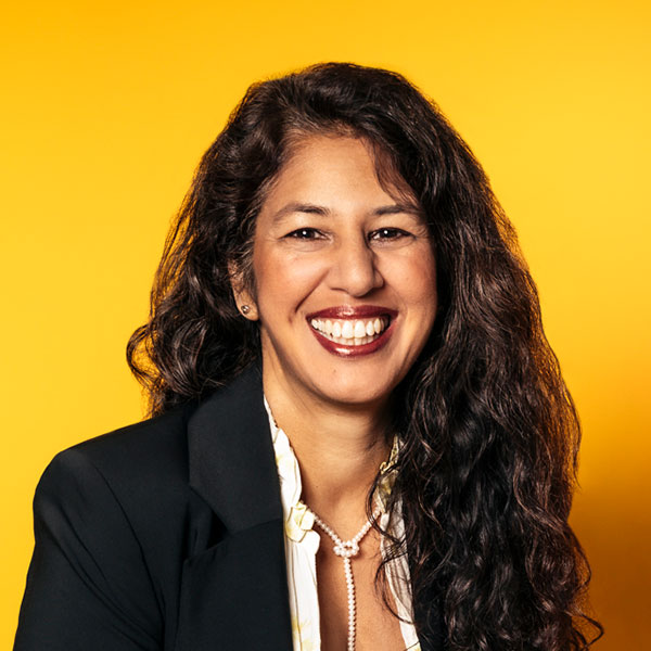 Portraitfoto von Deepa Gautam-Nigge