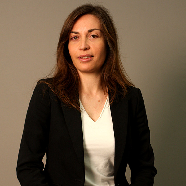 Portraitfoto von Elizabete de Freitas