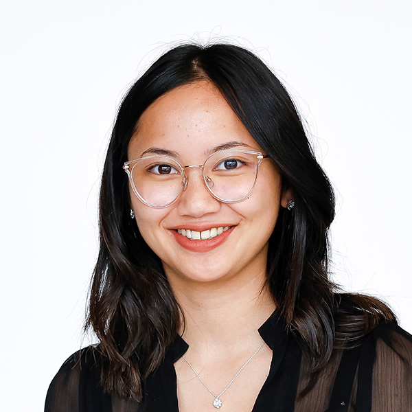 Portraitfoto von Julia Pham