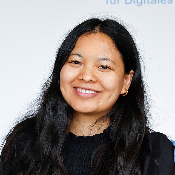 Portraitfoto von Sumi Lama