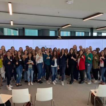 Gruppenbild der Teilnehmer*innen des Life Design Workshop in Kooperation mit Yoloa GmbH