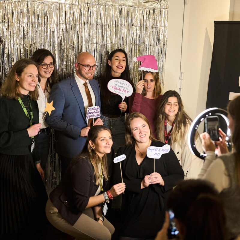 Impressionen des Besuchs der BayFiD Talente bei DLD Media