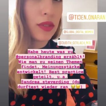 Screenshot einer Instagram Story von Tijen Onaran. Der Text lautet: "Habe heute was zu #personalbranding erzählt! Wie man zu seinen Themen findet, Meinungsstärke entwickelt!"