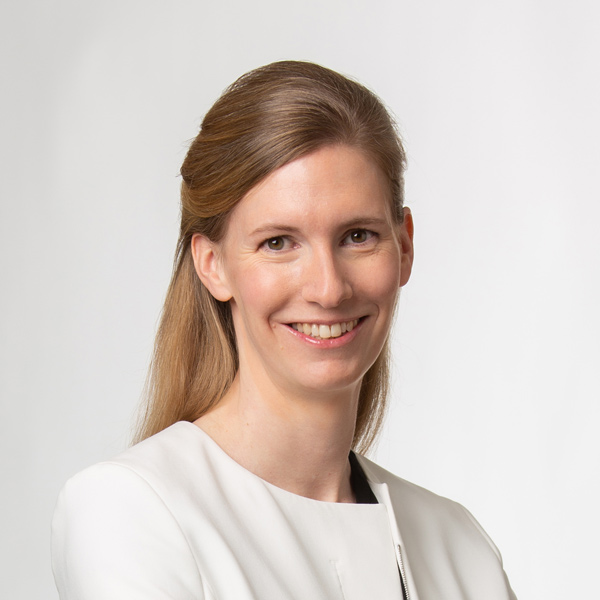 Portraitfoto von Carolin Bautzmann