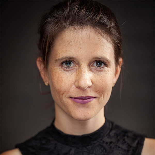 Portraitfoto von Eva Gengler