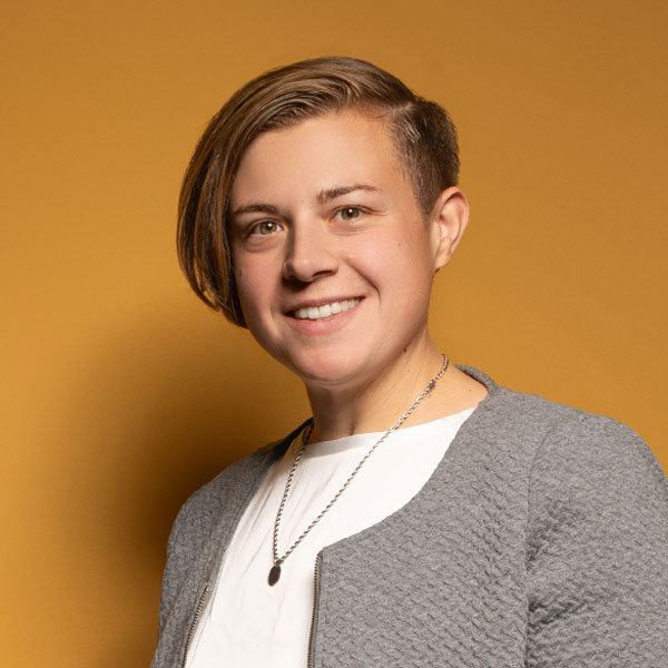 Portraitfoto von Saskia Grossmann