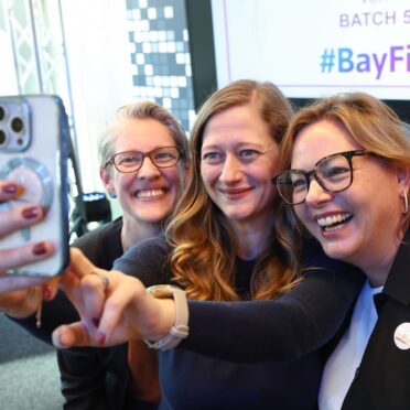BayFiD-Talente sind dabei ein Selfie zu machen