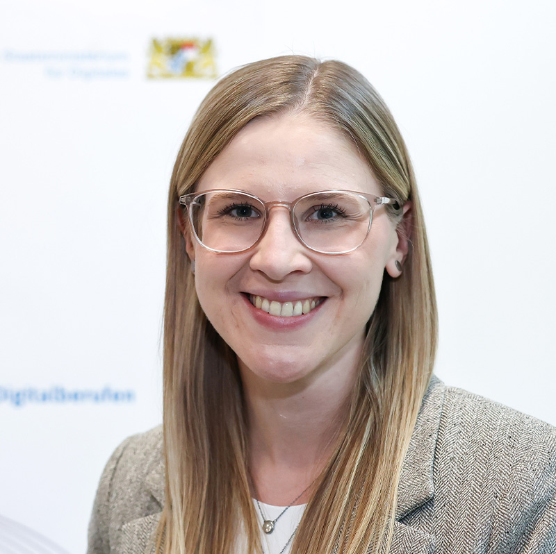 Portraitfoto von Elisa Pöppel